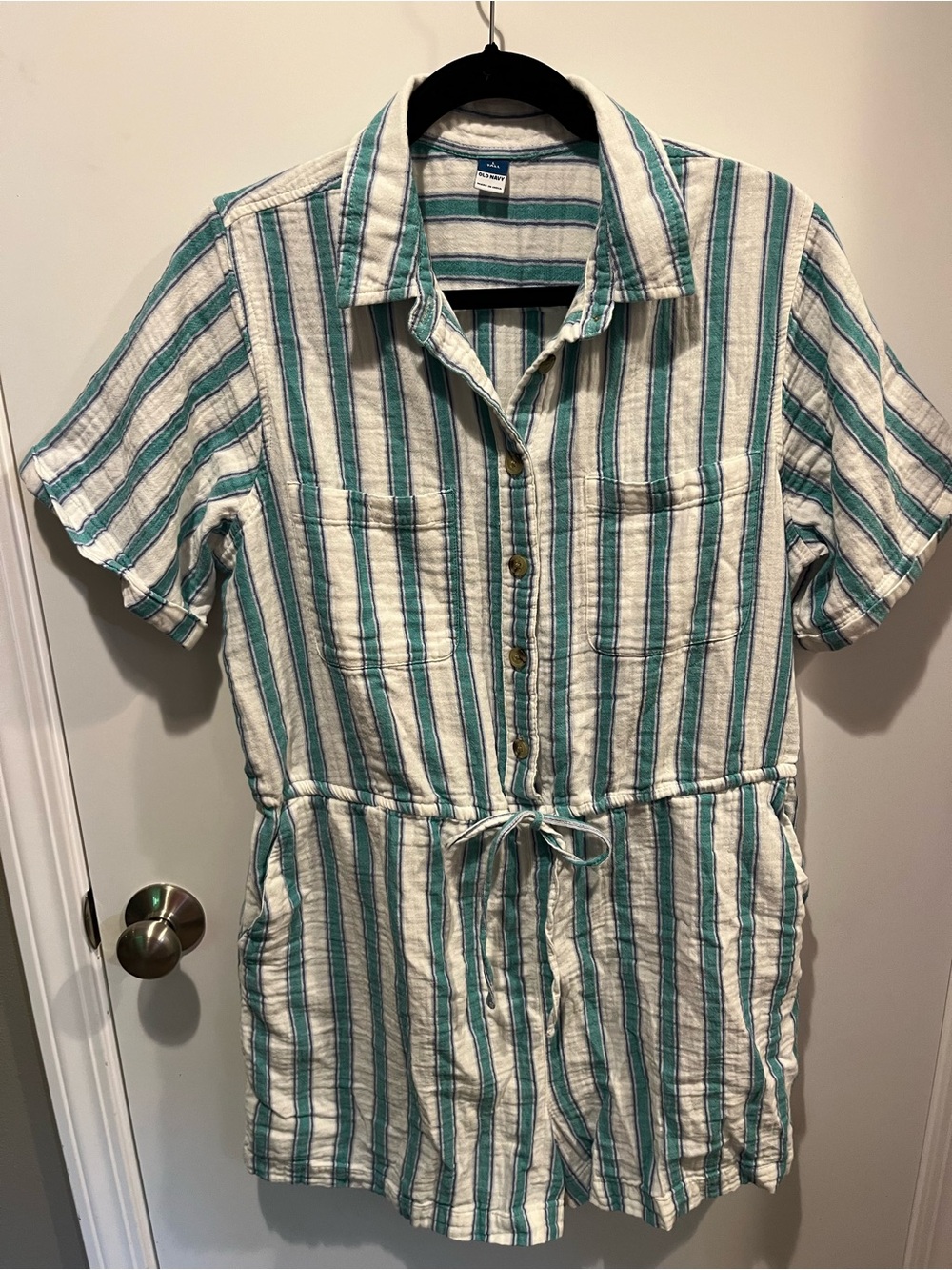 Old Navy Striped Button-Front Short Sleeve Shirt in Teal & Cream